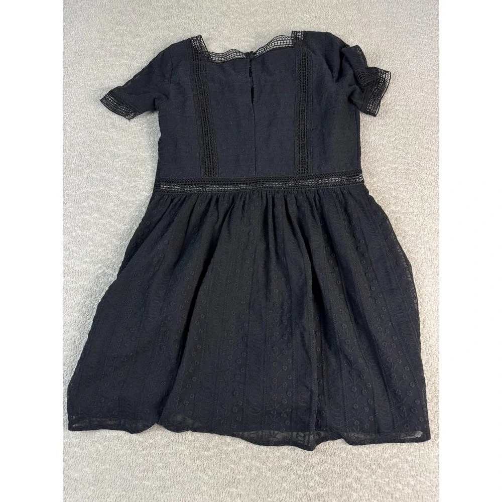 Abercrombie & Fitch Dress Womens Medium Black‎ Eyelet Lace Short Sleeve Lined